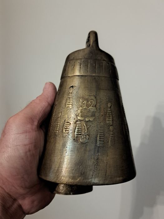 Чан номер 12. Чанове. Хлопки. 360 лв.