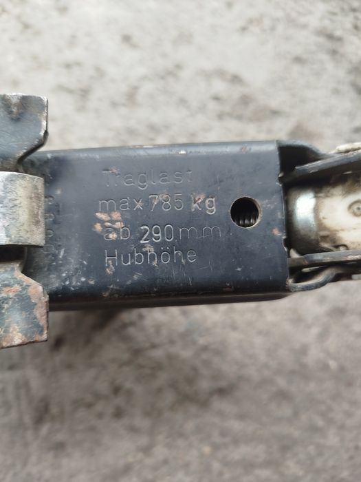 Домкрат продам фольцваген