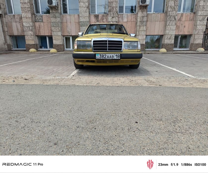 Mercedes Benz e200