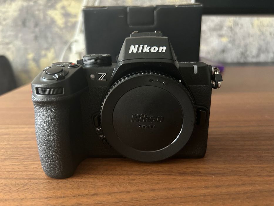 Nikon Z50 II - 657 кадъра, гаранция, отлично състояние