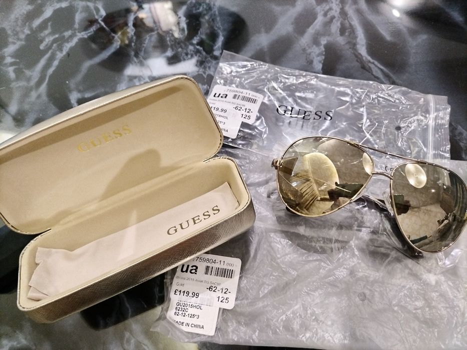 Дамски слънчеви очила Guess