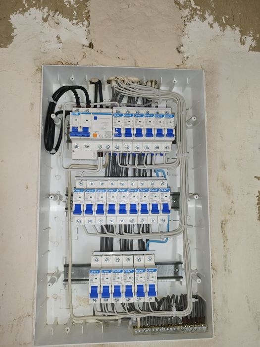 Professional elektrik xizmatlari