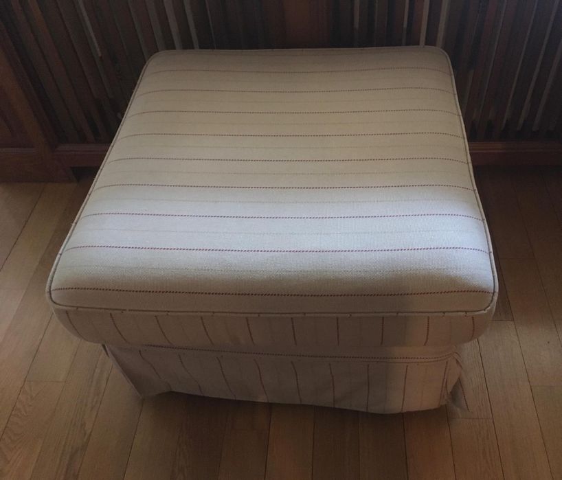 Set canapea cu 2 fotolii si puf