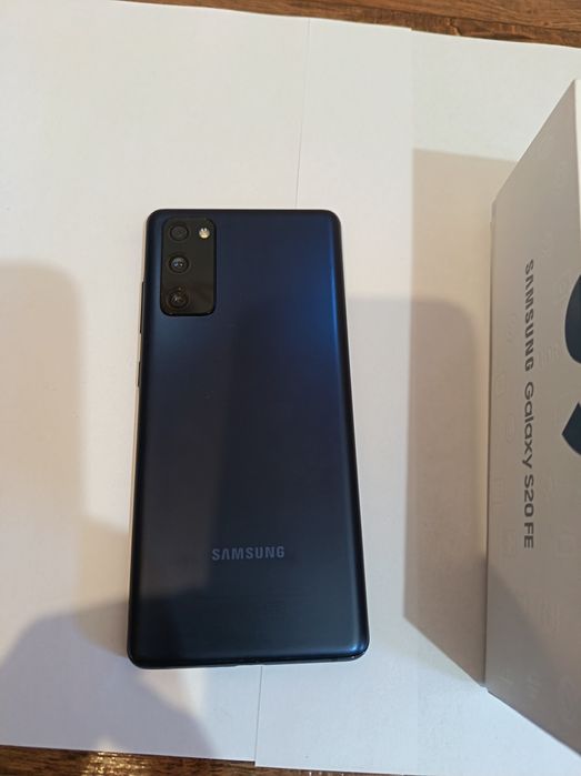 Продам Samsung S20FE