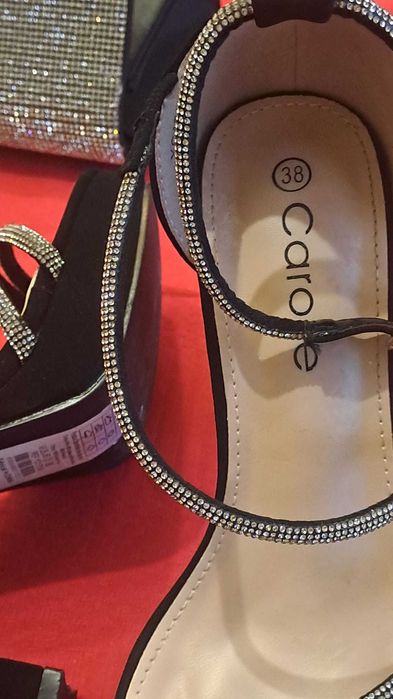 Set elegant pentru ocazii speciale