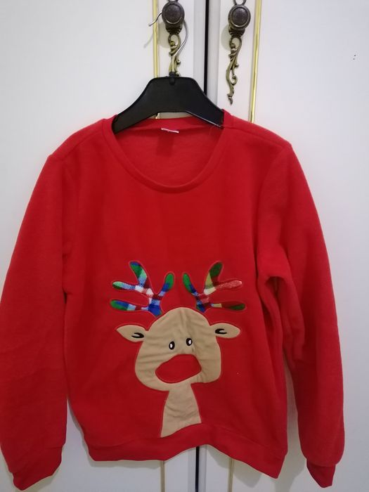 Vând pijamale pt fete