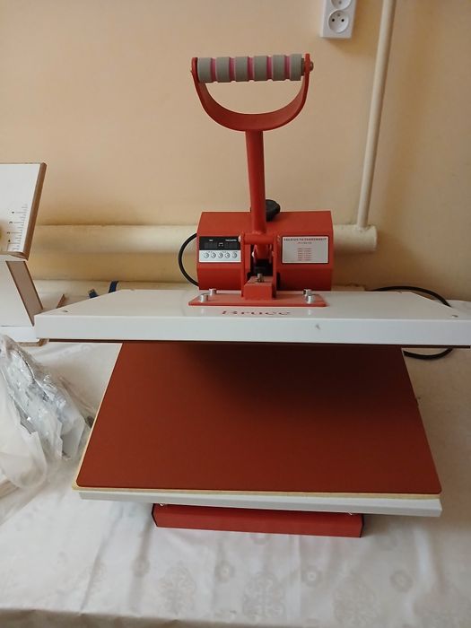 Termopress sotiladi kimga kerak bolsa telefon qilinla