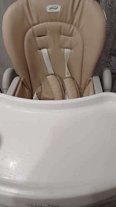 Продам стульчик для кормления