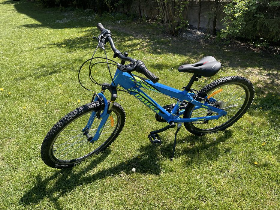 Bicicleta MTB 24 cadru aluminiu pentru copii