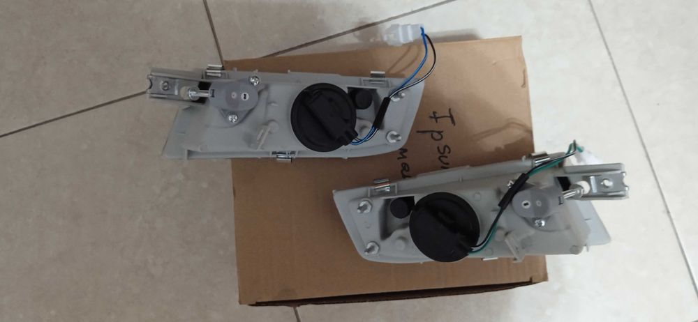 Противотуманка Тойота Ипсум