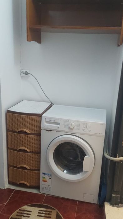 Inchiriez garsoniera