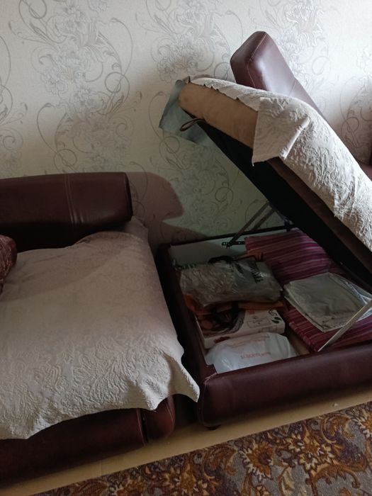 Угловой диван с креслом