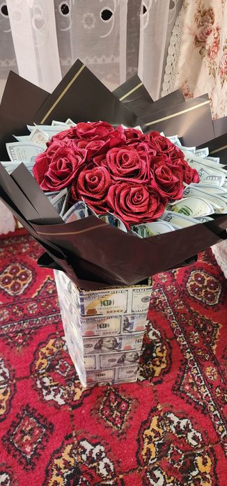 Гуллар лентадан ясалган сотилади