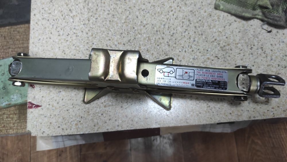 Домкрат хонда оригинал