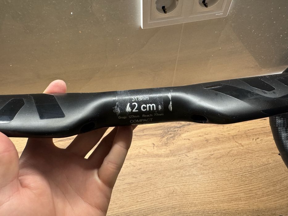 Карбоновый руль аеро баран