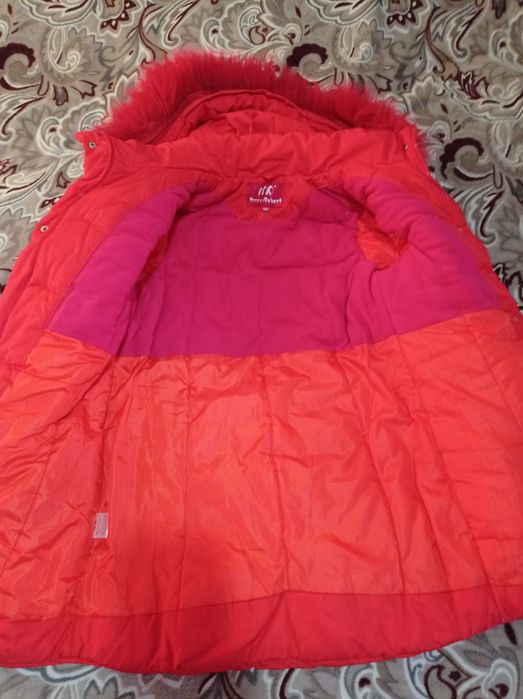 Продам детский пуховик,  зимний
