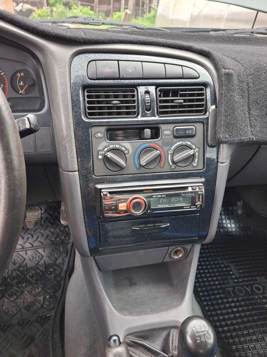 Продам автомобиль тойота авенсис хэтчбек,обьем 1.6