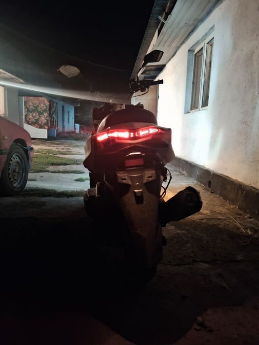 Скутер Макси 150 куб