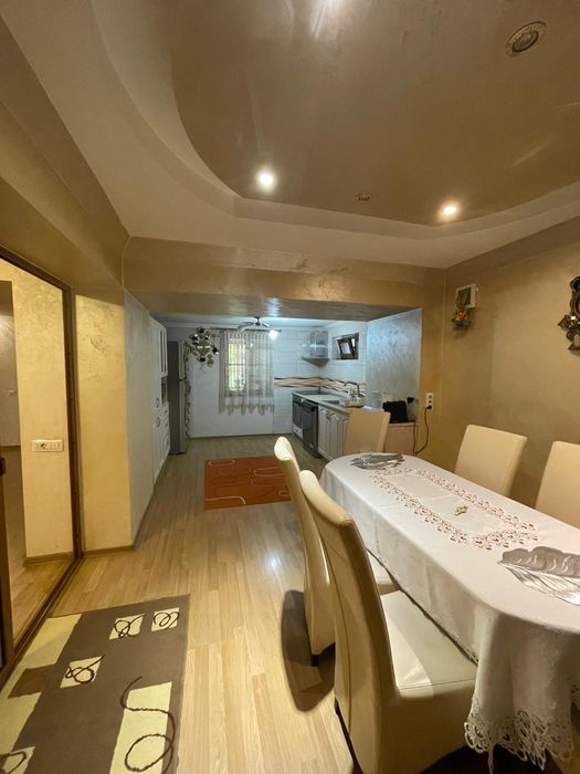 Vind 4camere decomandat parter 2balc