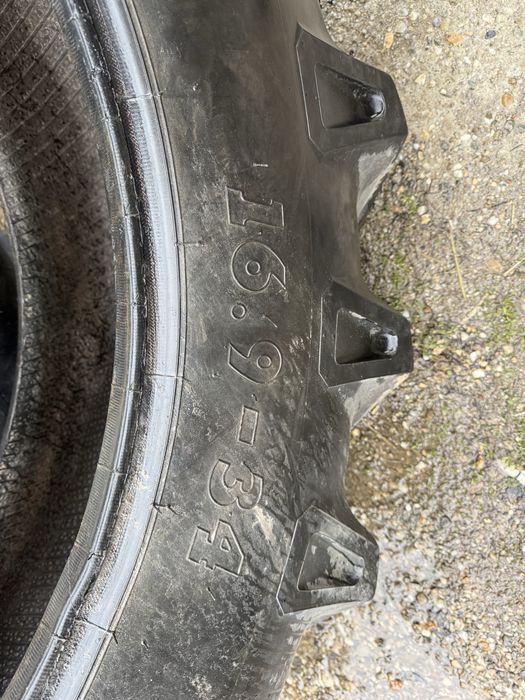 16,9r34 bkt tractor