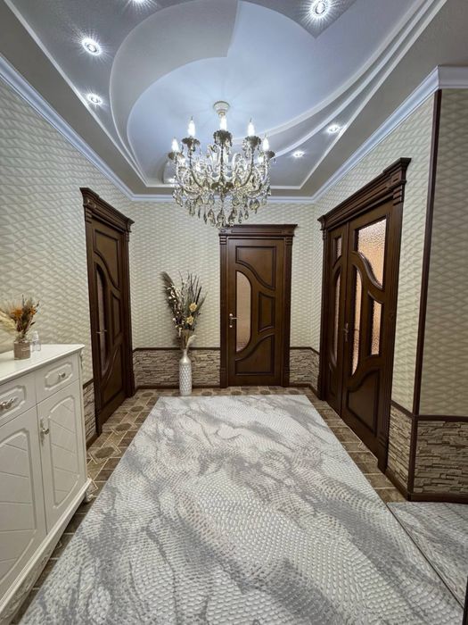 Продается 4 ком. Квартира площадью 126 кв.м. Адрес Фрунзе