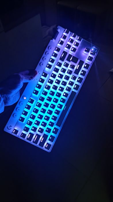 Logitech  PRO X TKL LightSpeed