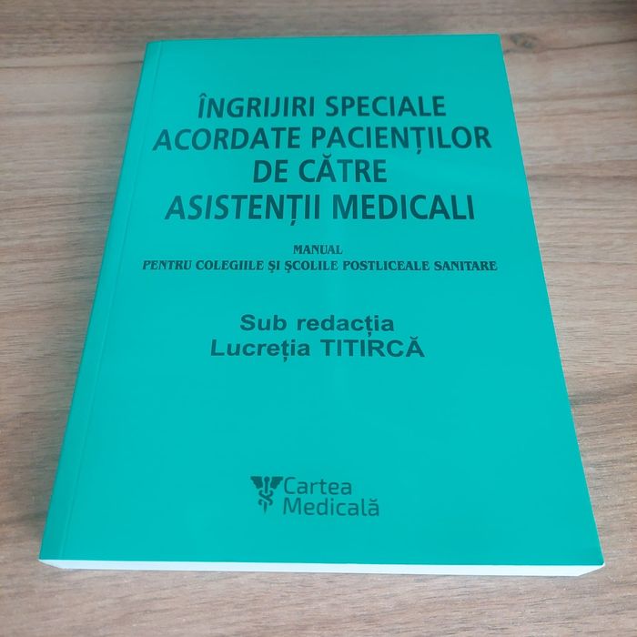 Vând cărți pentru postliceală noi,anul 1