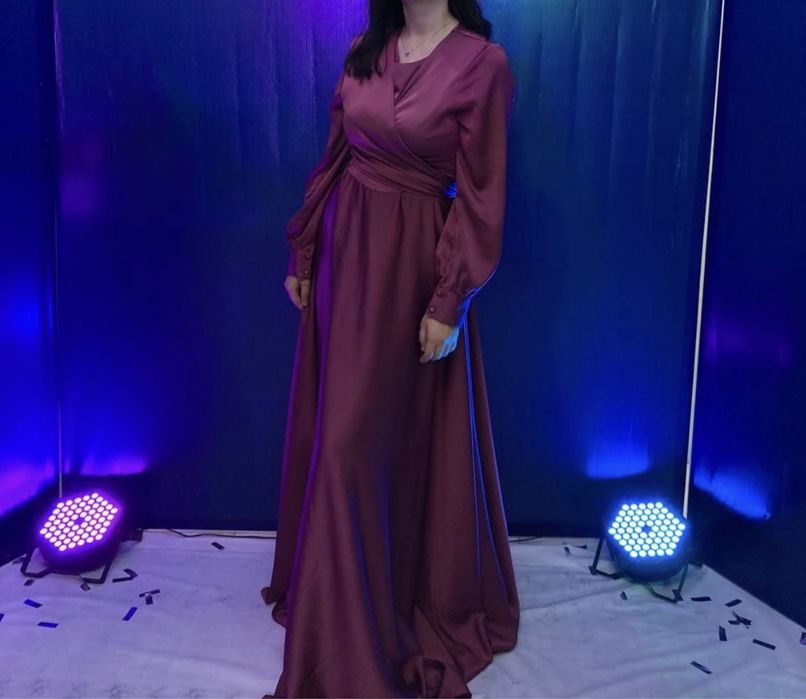 Платье - атлас, цвет бордо