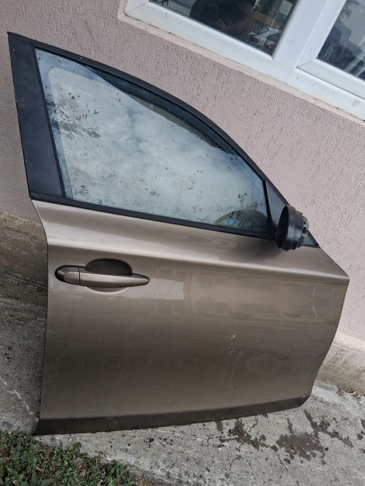 Usa Portiera dreapta fata  BMW 1 E87 2003 - 2010