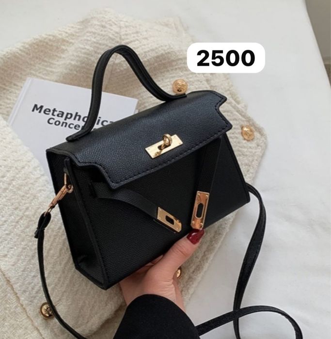 Продаю женские сумочки