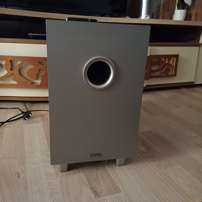 Vând subwoofer denon
