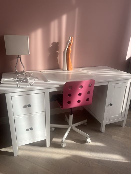 Стол  и стул İkea для школьников