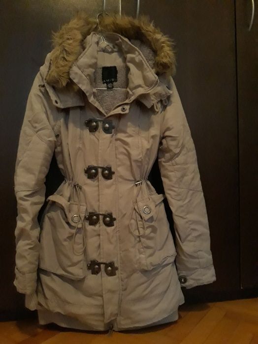 Зимно яке с качулка