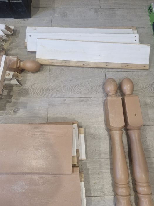 Продам детали для лестницы