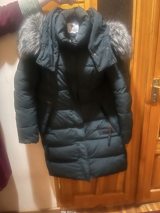 Продаю куртку зимнюю женскую, халафайдер, размер М, б/у