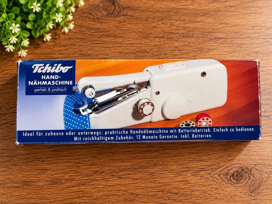 Mașină de cusut manuala Tchibo cu accesorii
