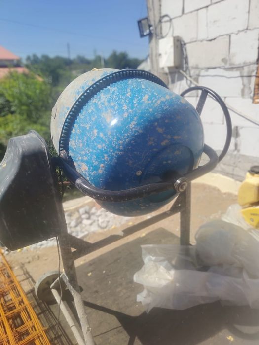 Продам инструмент б/у
