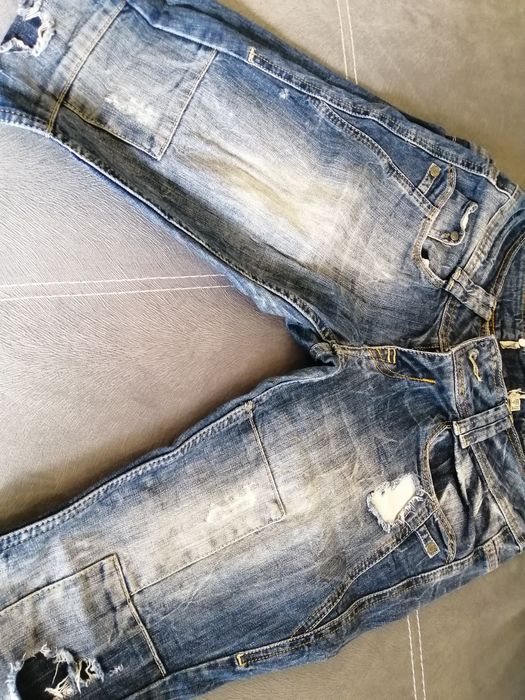 Дамски дънки и панталони