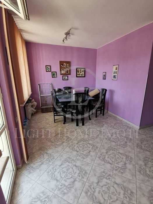 Продава се Четиристаен апартамент в Пловдив, Център - 193 кв.м за 1814 €/кв.м - Снимка #1