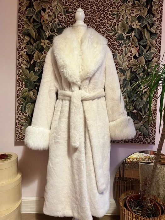 Haina alba lunga noua din blana eco nurca vizon Greenminks