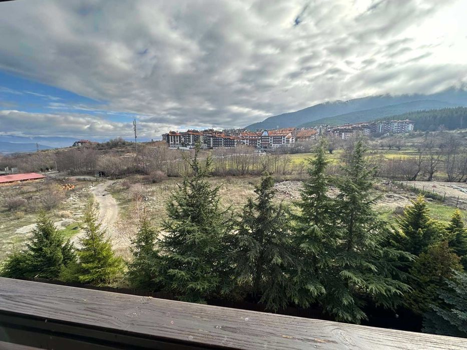 Двустаен апартамент с уникална гледка в комплекс Orbilux, Банско