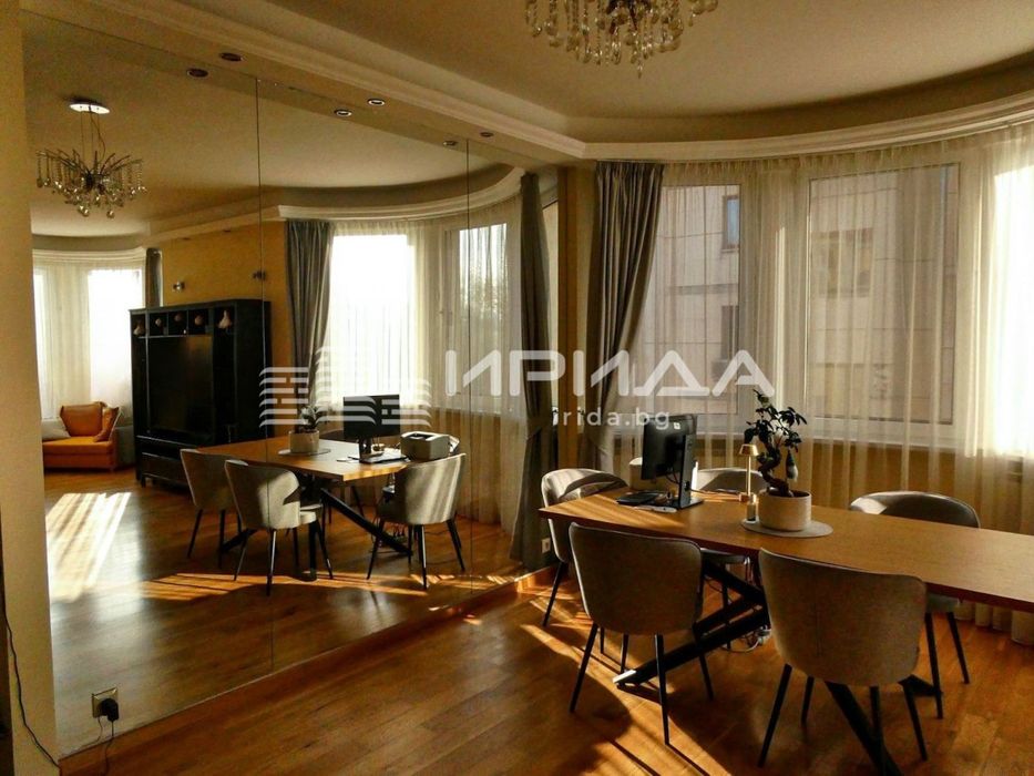 Мезонет В София,Топ Център