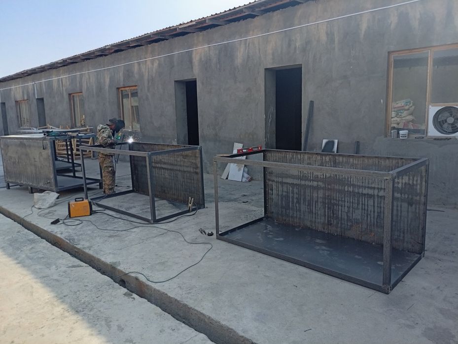 Ассалому алейкум азизлар аквариум ёки хар-хил жихозлар ясаб берамиз