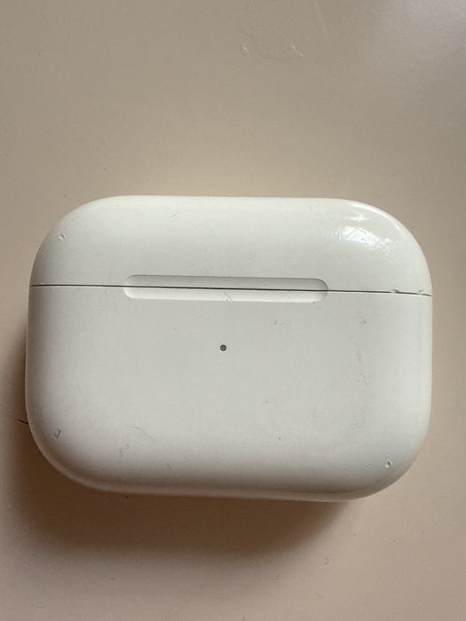 оригинальный кейс airpods pro 1
