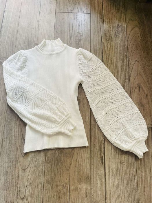 Продавам дамска блуза