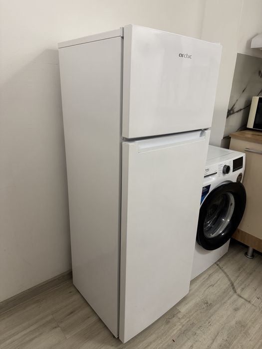 Vand frigider ARCTIC