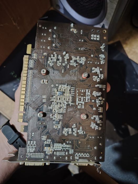 Продам видио карту недорого