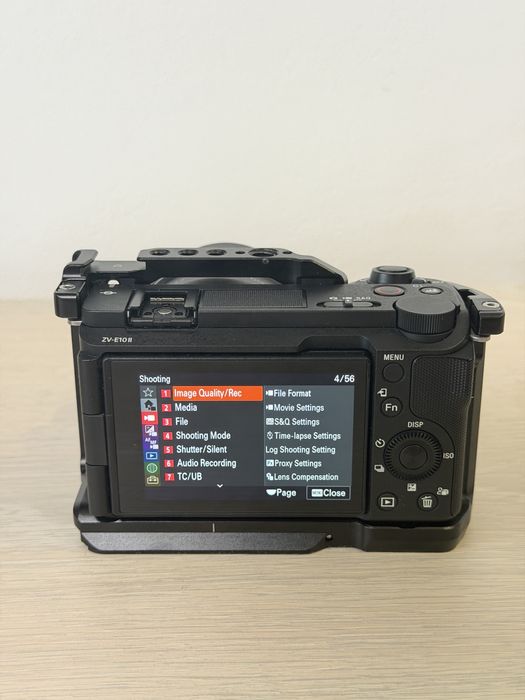 Sony ZV-E10 mark II + obiectiv kit + accesorii cadou