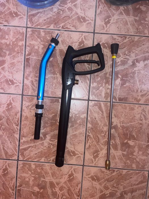 Почистваща техника за Соларни Панели