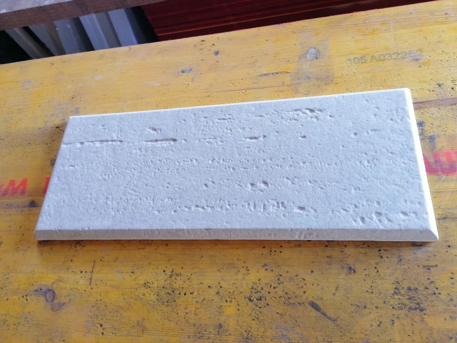 Vând și montez piatra decorativa